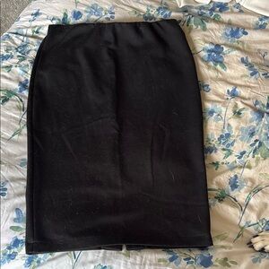 Elegant Black Pencil Skirt (S)